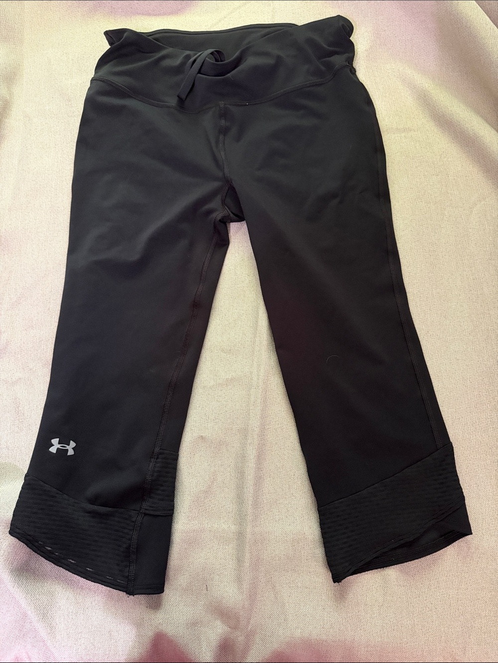 Under Armour Black Capri Performance Leggings